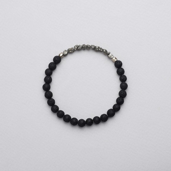 @16cm Natural Pyrite & Natural Volcanic Basalt 6mm Stretchy Band - Picture 5 of 5